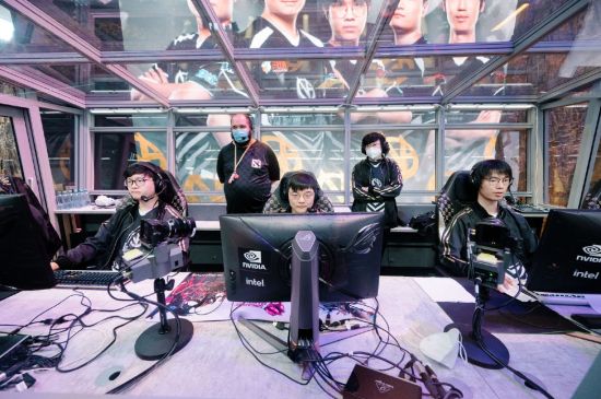 AG战队再创辉煌 KPL年总冠军与观众人数新纪录